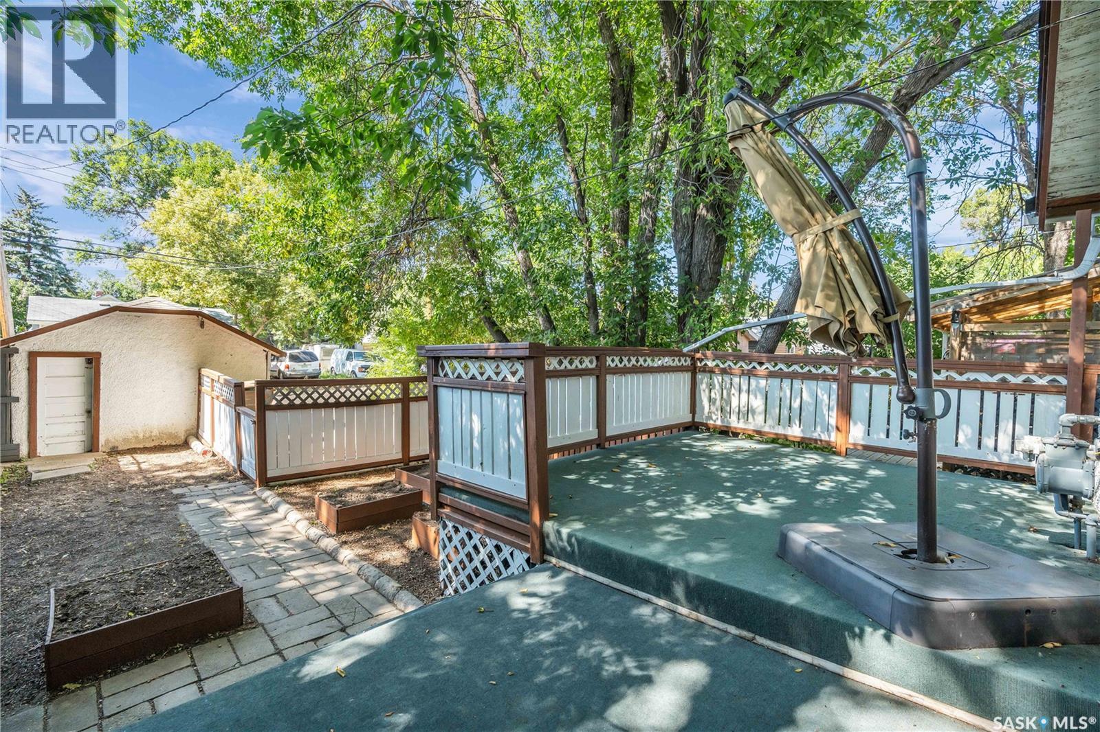 Photo 37 of 2056 Princess Street, Regina SK