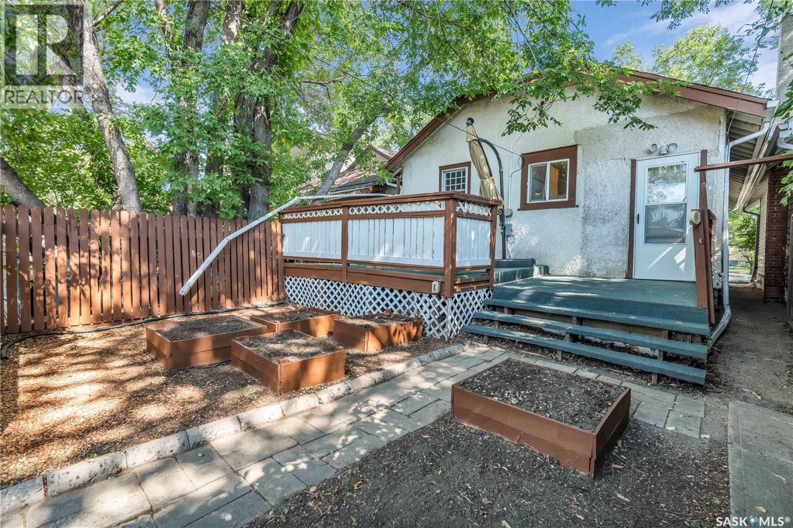 Photo 39 of 2056 Princess Street, Regina SK