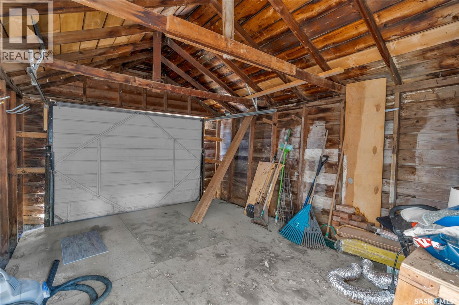 Photo 7 of 2056 Princess Street, Regina SK