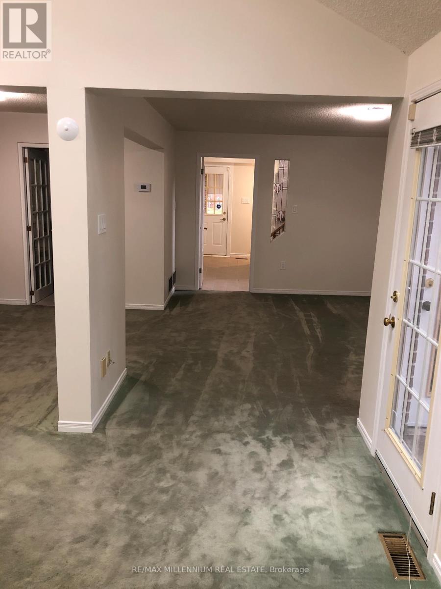Photo 8 of 4146 Wheelwright Crescent, Mississauga ON
