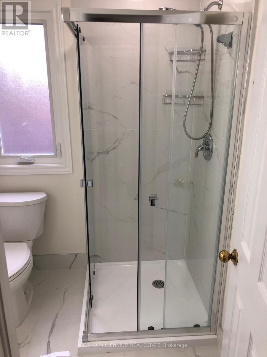 Photo 34 of 4146 Wheelwright Crescent, Mississauga ON