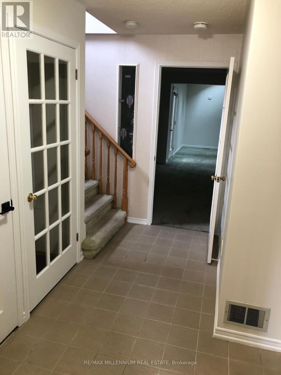 Photo 6 of 4146 Wheelwright Crescent, Mississauga ON