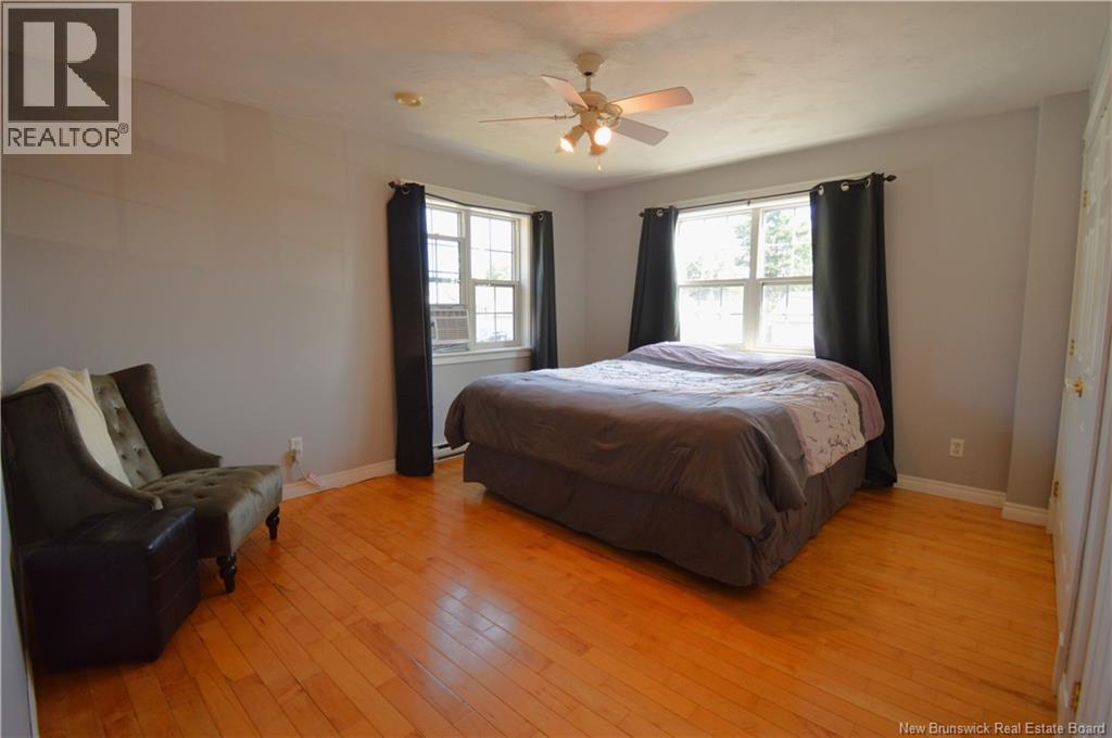 Photo 12 of 287 Manon Street, Dieppe NB