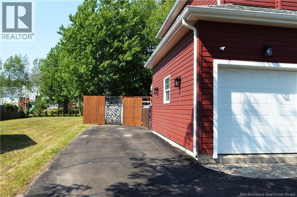 Photo 17 of 287 Manon Street, Dieppe NB