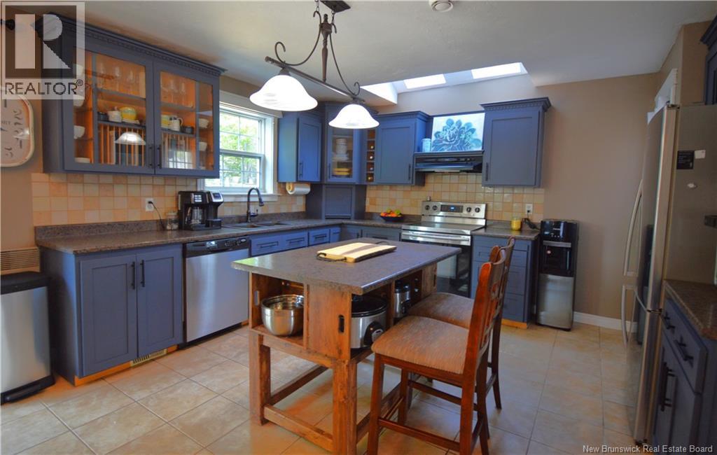 Photo 3 of 287 Manon Street, Dieppe NB