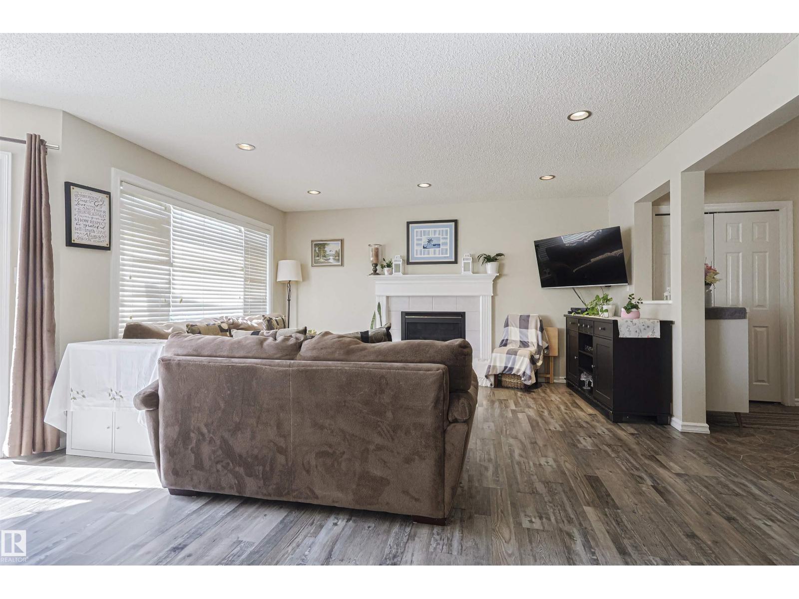 Photo 53 of 3242 23 St Nw, Edmonton AB