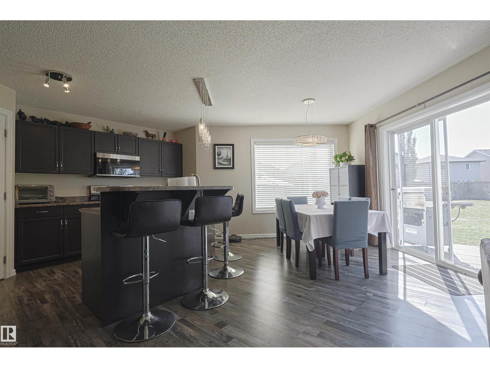 Photo 31 of 3242 23 St Nw, Edmonton AB