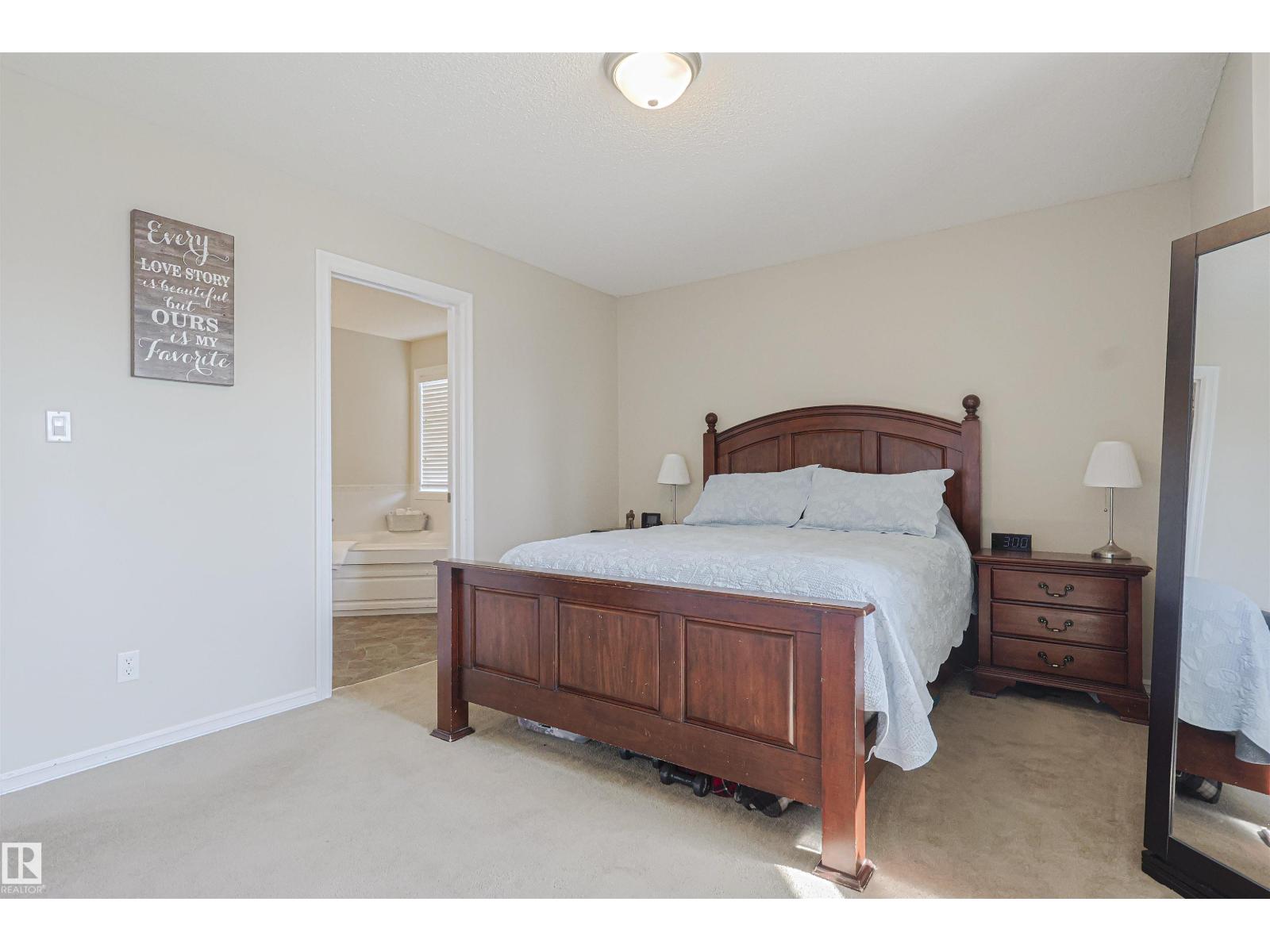 Photo 6 of 3242 23 St Nw, Edmonton AB