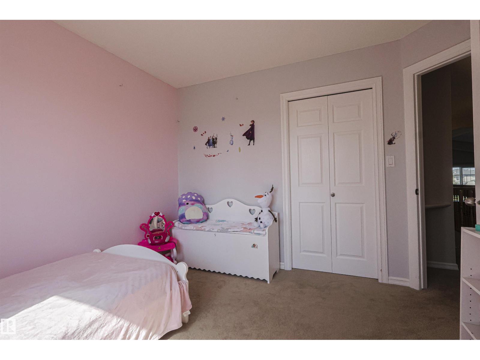 Photo 8 of 3242 23 St Nw, Edmonton AB