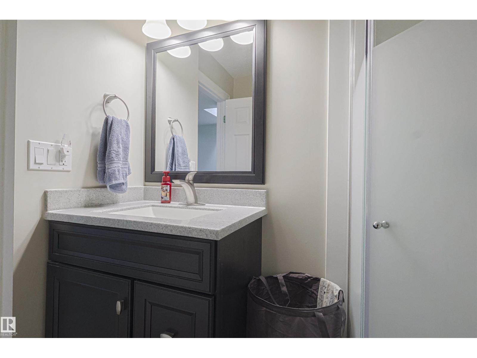 Photo 1 of 3242 23 St Nw, Edmonton AB