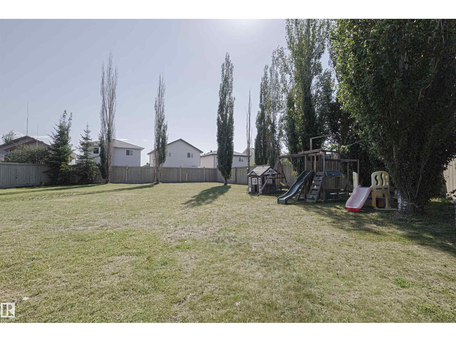 Photo 15 of 3242 23 St Nw, Edmonton AB