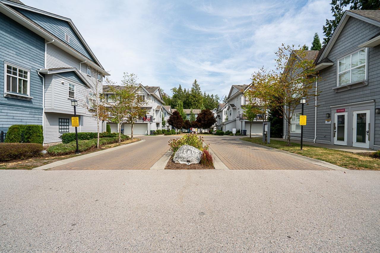 Photo 1 of 29 5858 142 Street, Surrey BC