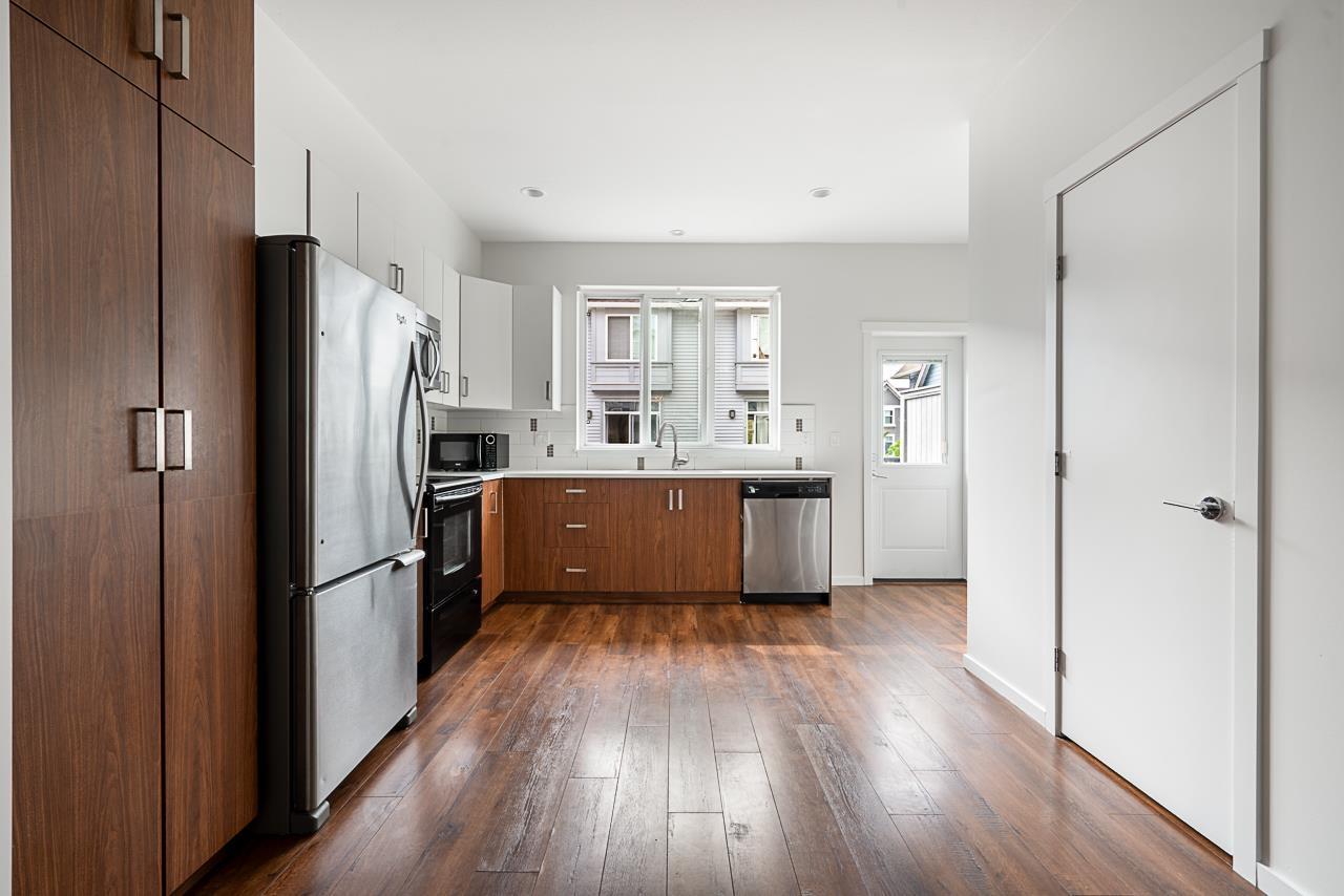 Photo 7 of 29 5858 142 Street, Surrey BC