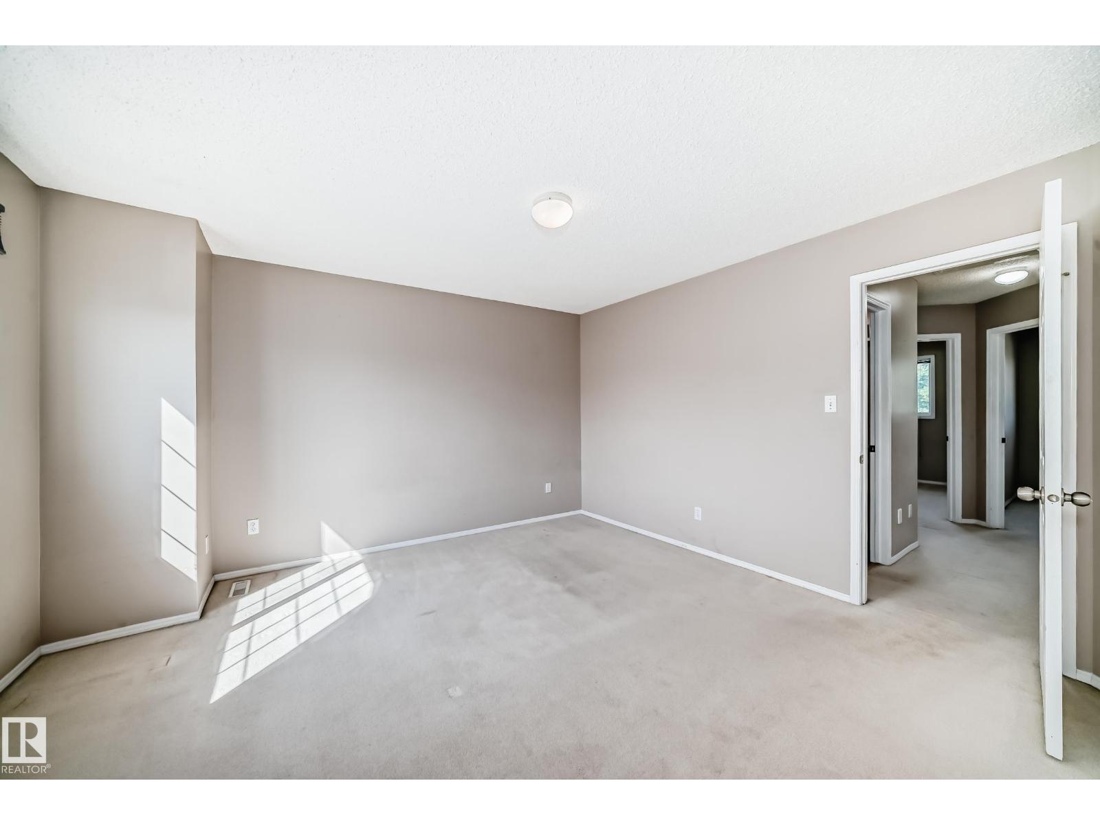 Photo 25 of 25 345 Kirkness Rd Nw, Edmonton AB