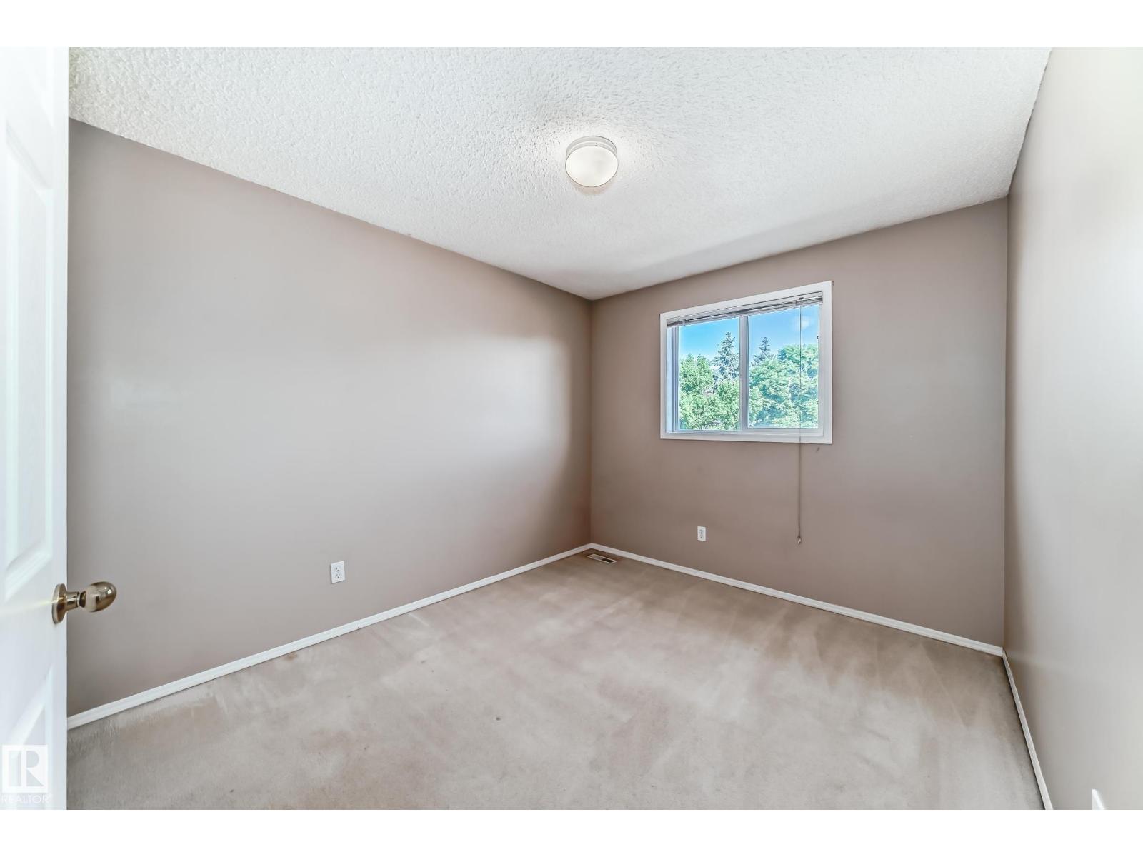 Photo 30 of 25 345 Kirkness Rd Nw, Edmonton AB
