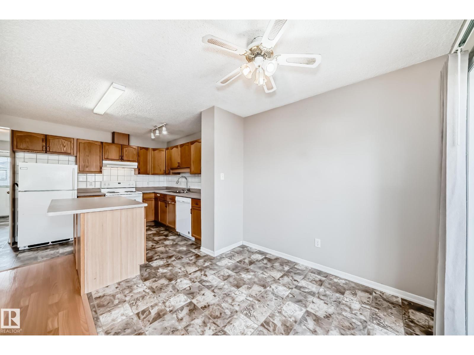 Photo 19 of 25 345 Kirkness Rd Nw, Edmonton AB