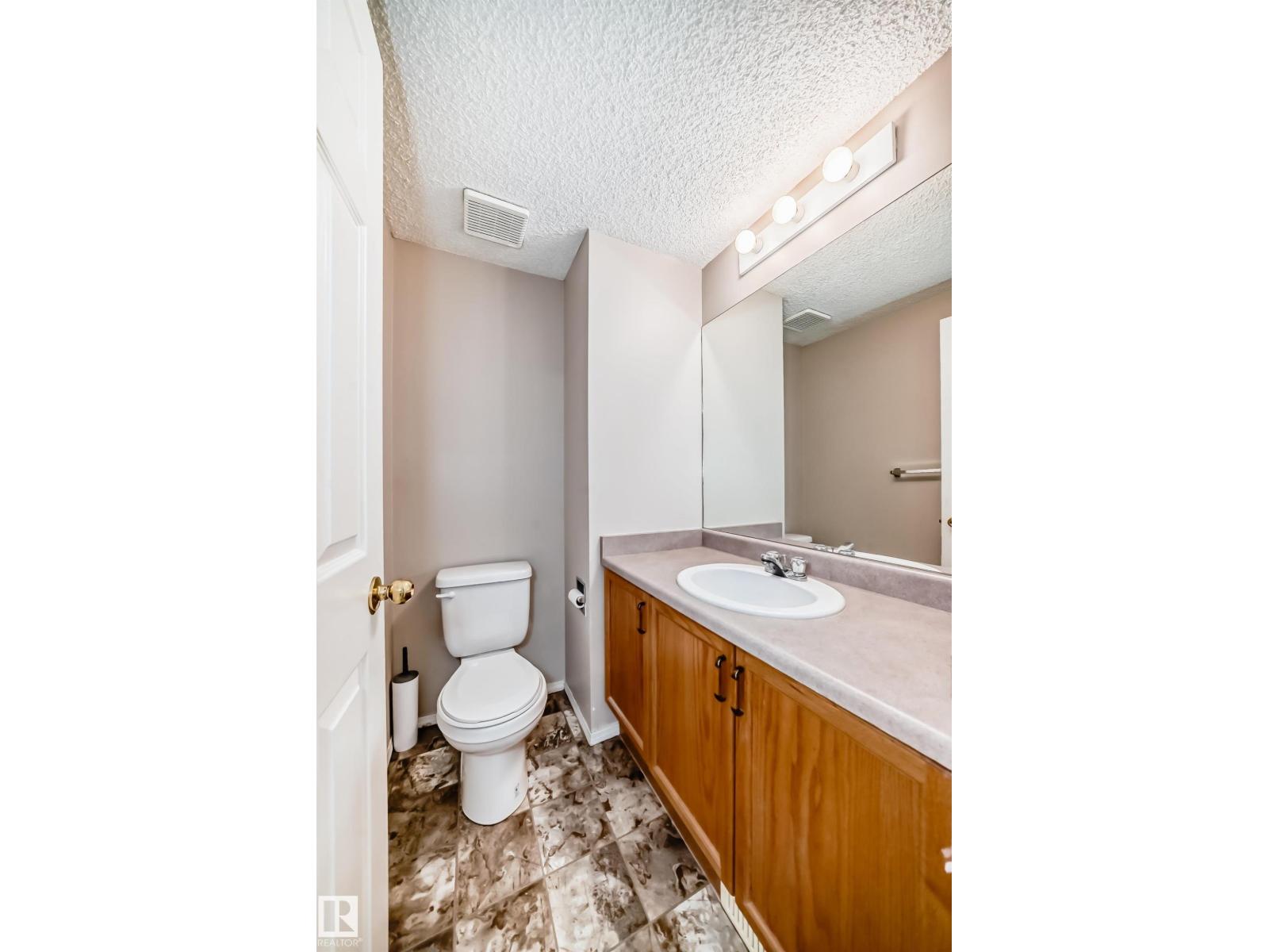 Photo 21 of 25 345 Kirkness Rd Nw, Edmonton AB