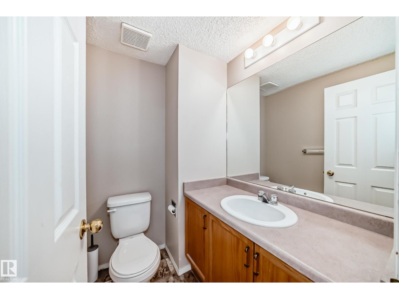 Photo 20 of 25 345 Kirkness Rd Nw, Edmonton AB
