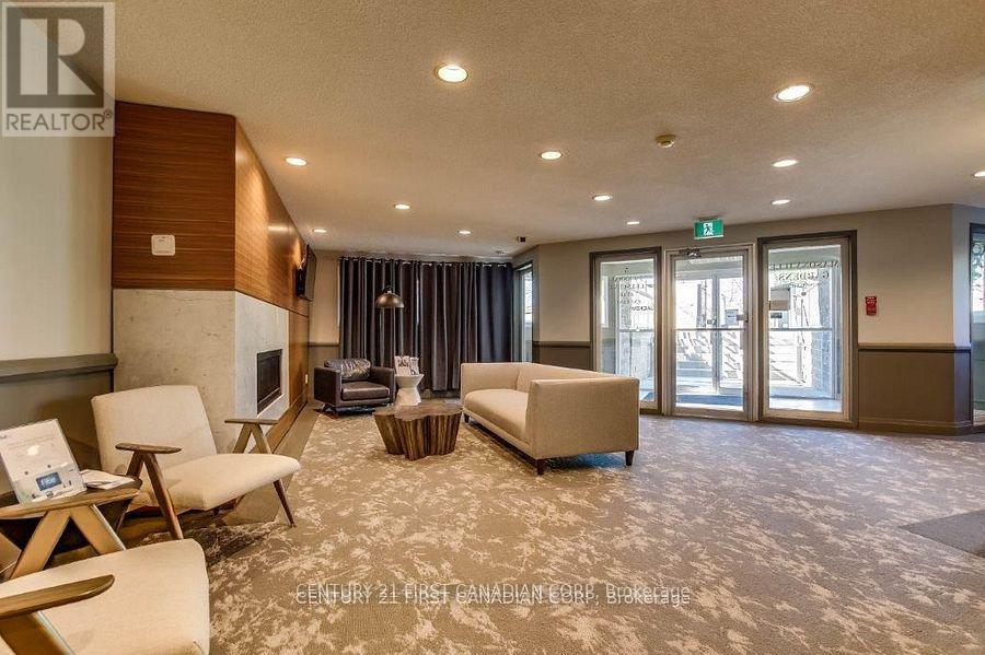 Photo 18 of 317 5 Jacksway Crescent, London North ON