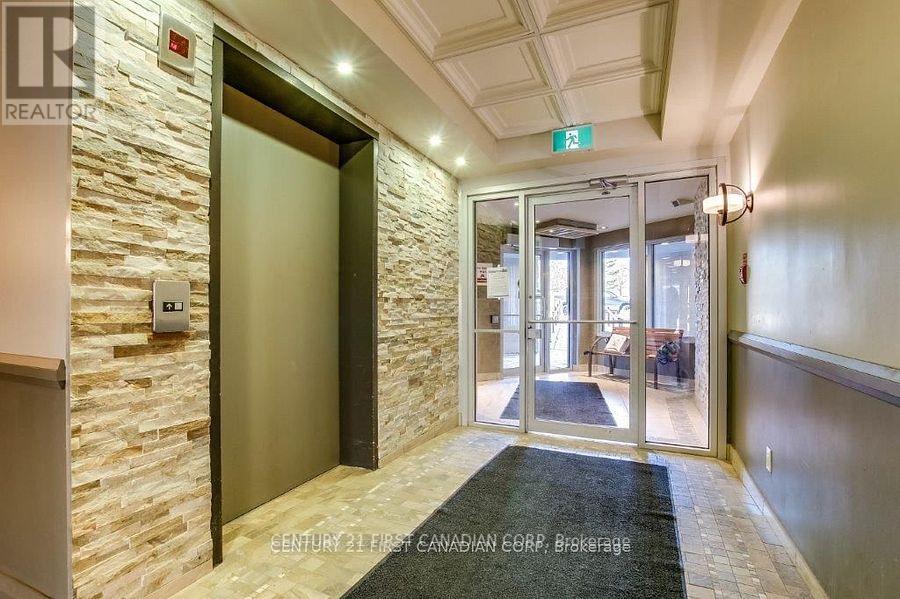 Photo 20 of 317 5 Jacksway Crescent, London North ON