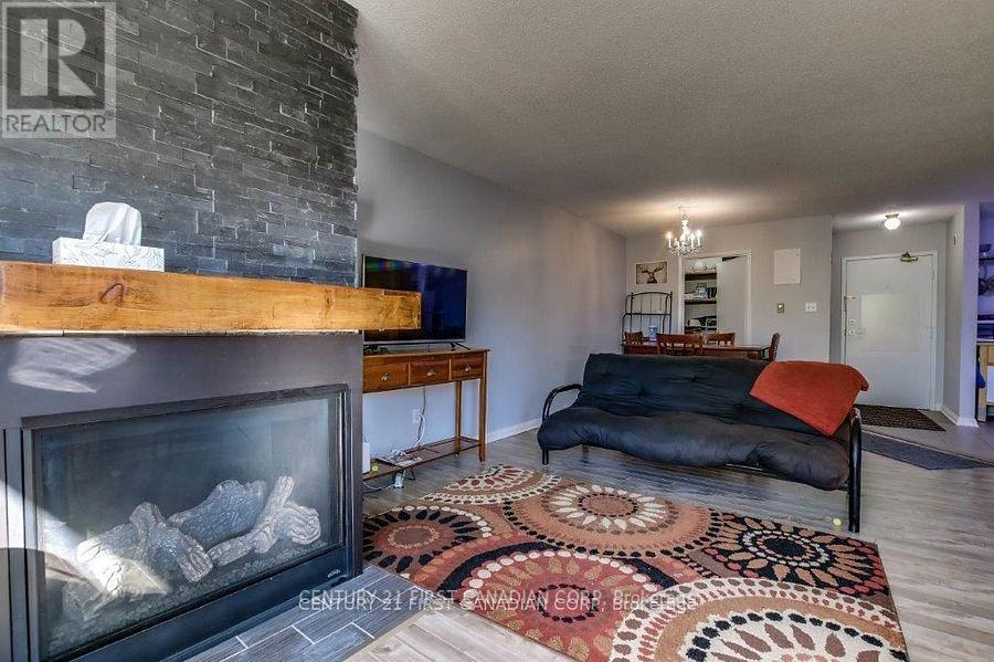 Photo 5 of 317 5 Jacksway Crescent, London North ON