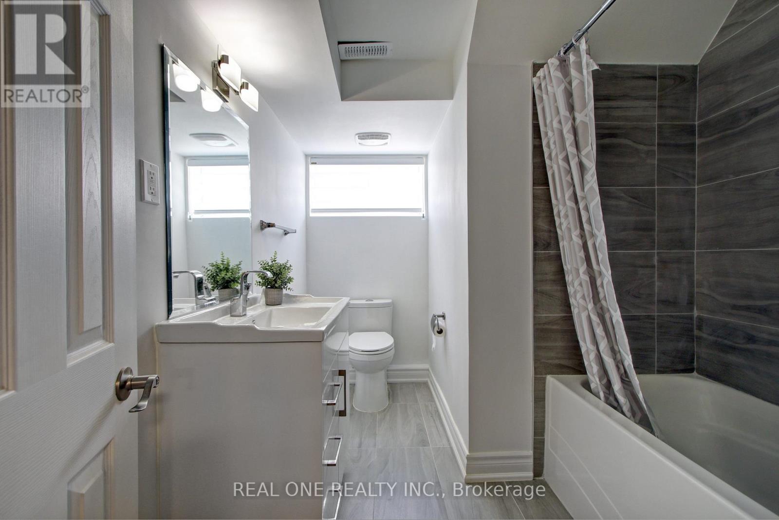 Photo 15 of Basement 136 Waterloo Avenue, Toronto ON