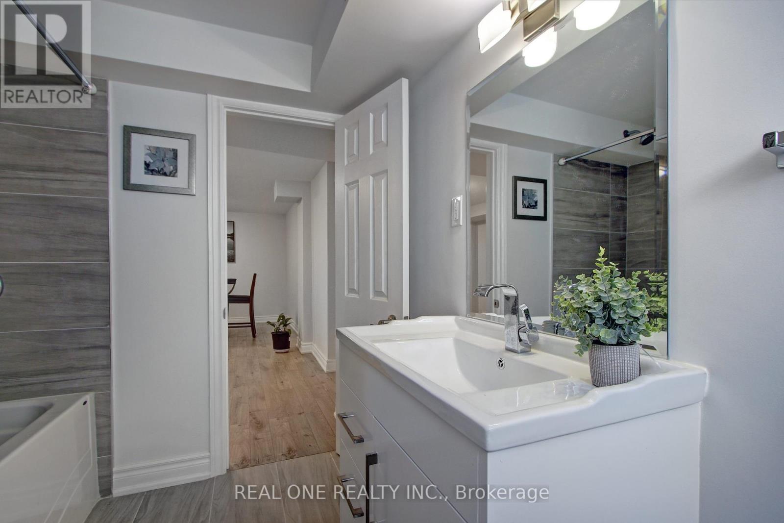Photo 17 of Basement 136 Waterloo Avenue, Toronto ON
