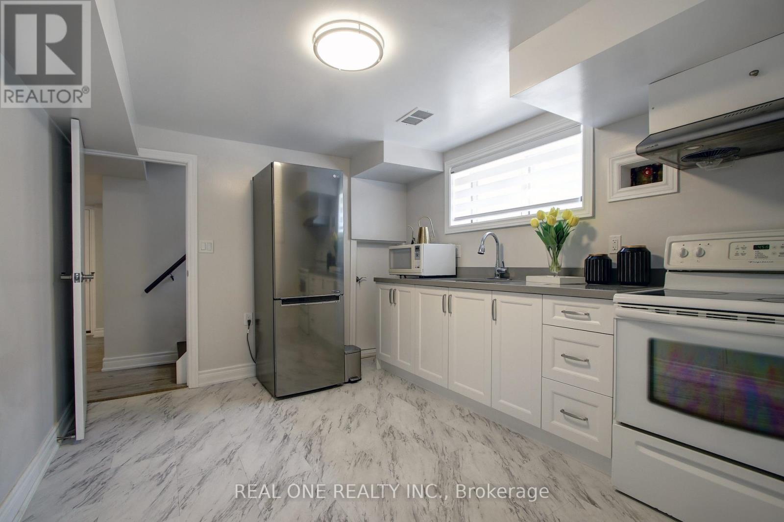 Photo 12 of Basement 136 Waterloo Avenue, Toronto ON