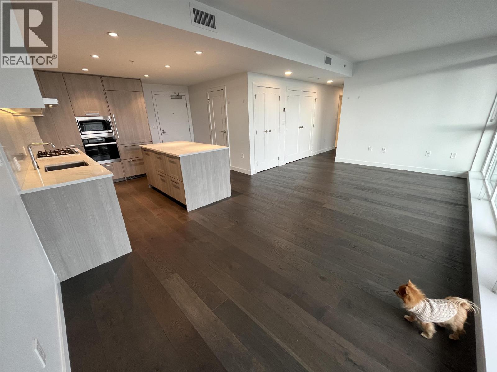 Photo 4 of 903 8199 Capstan Way, Richmond BC