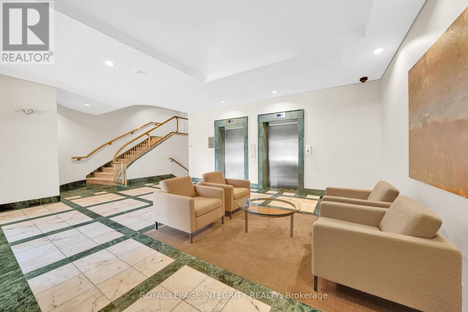 Photo 6 of 217 35 Murray Street, Ottawa ON