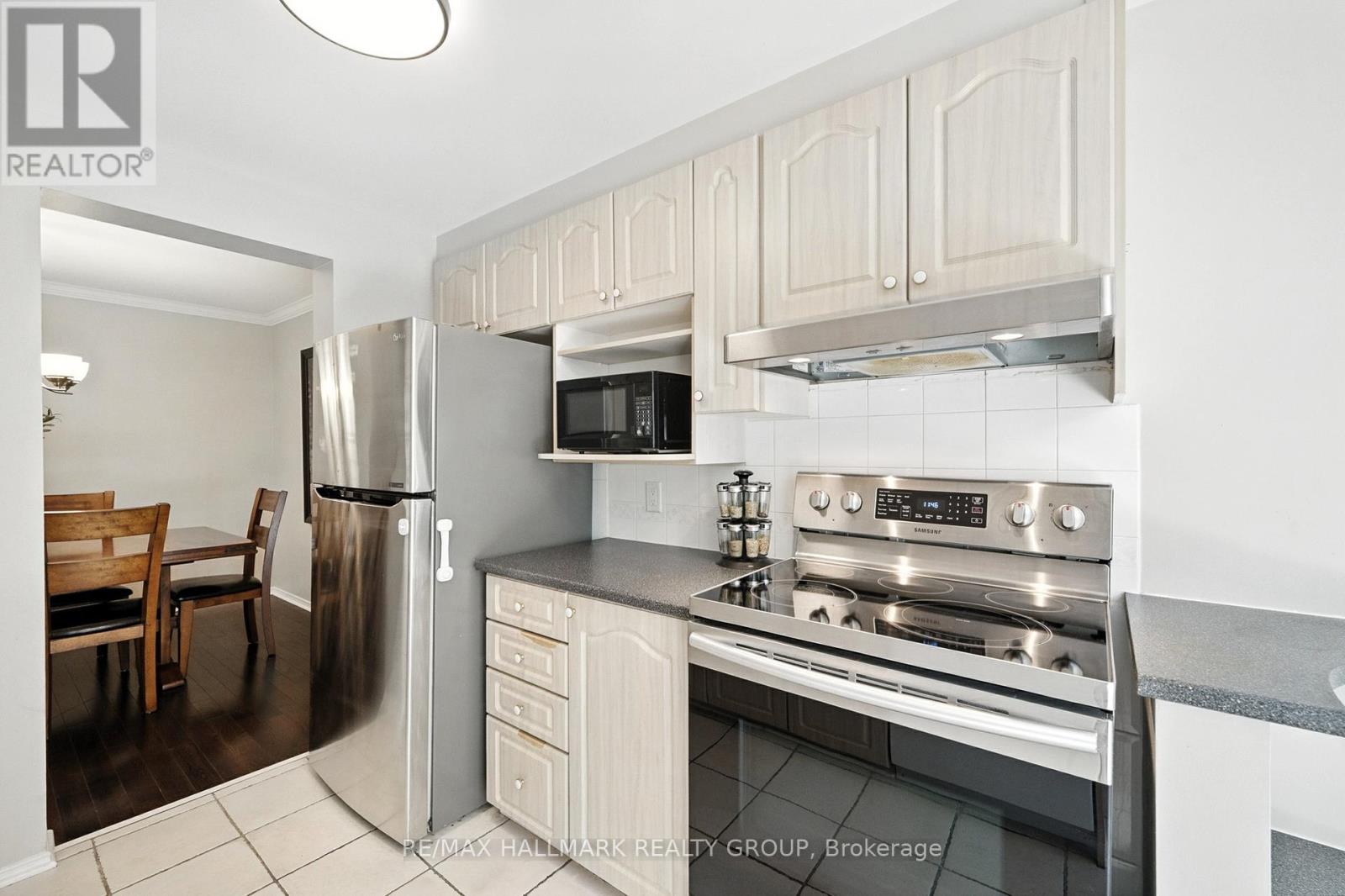 Photo 25 of 6272 Sablewood Place, Ottawa ON