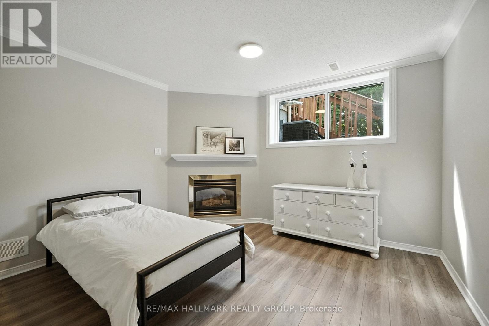 Photo 14 of 6272 Sablewood Place, Ottawa ON