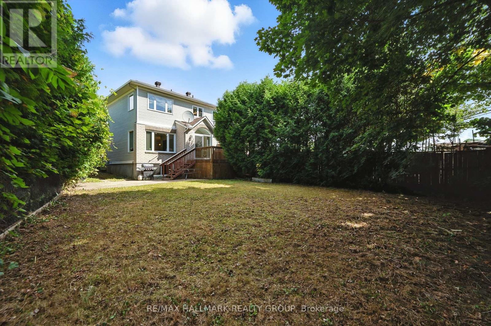 Photo 11 of 6272 Sablewood Place, Ottawa ON