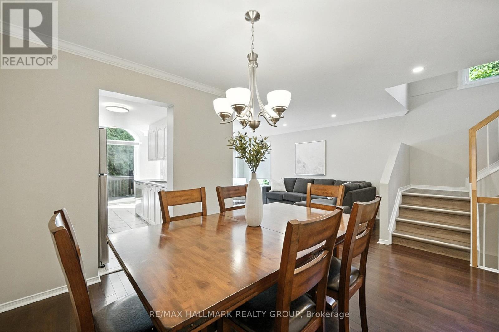 Photo 18 of 6272 Sablewood Place, Ottawa ON