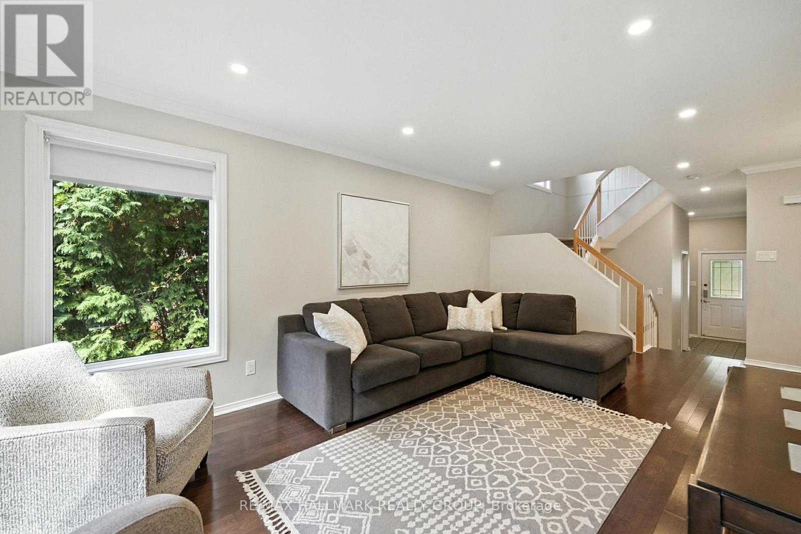 Photo 20 of 6272 Sablewood Place, Ottawa ON