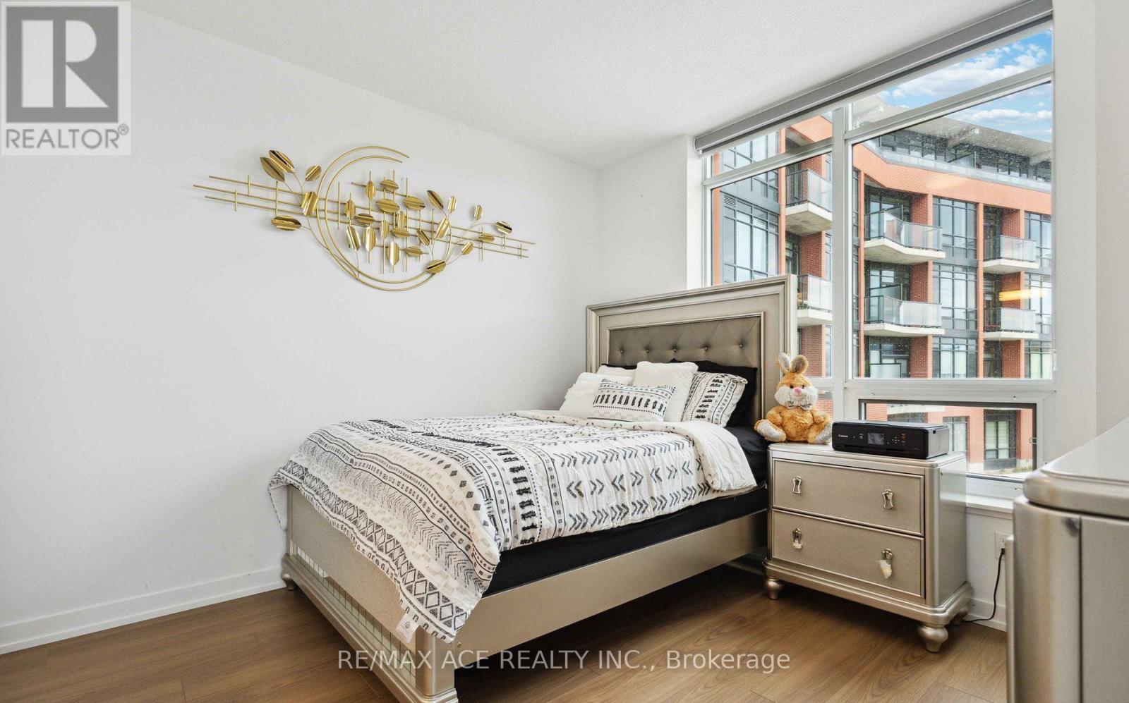 Photo 27 of 204 1010 Dundas Street E, Whitby ON