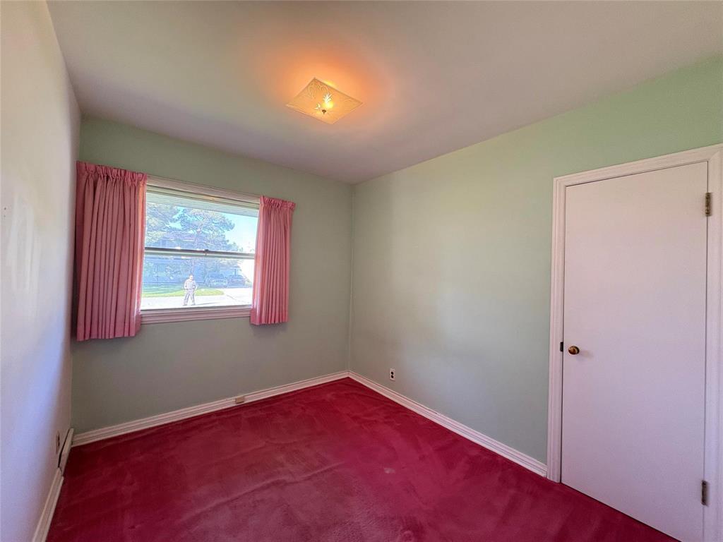 Photo 2 of 190 Palliser Avenue, Winnipeg MB