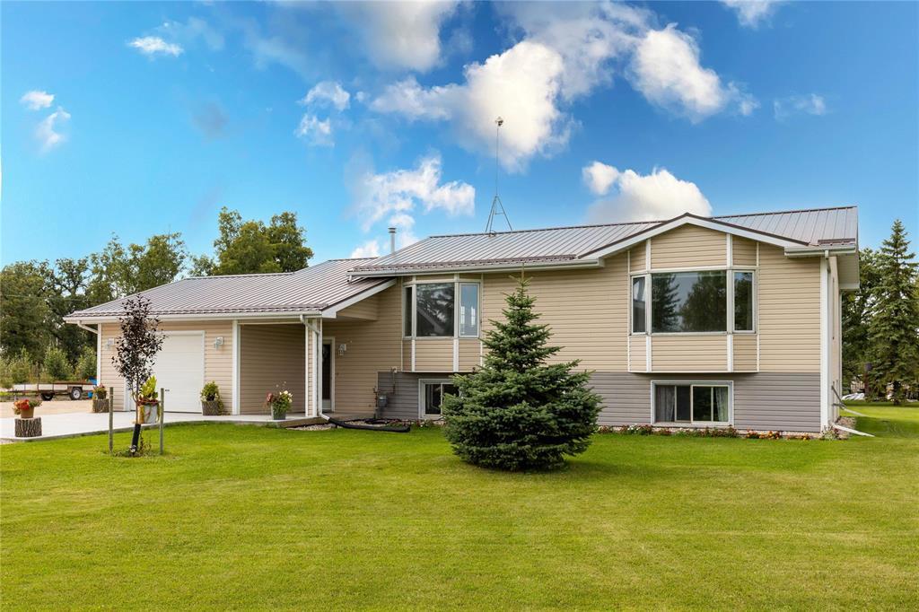 Photo 1 of 74 Harmony Drive, Mitchell MB