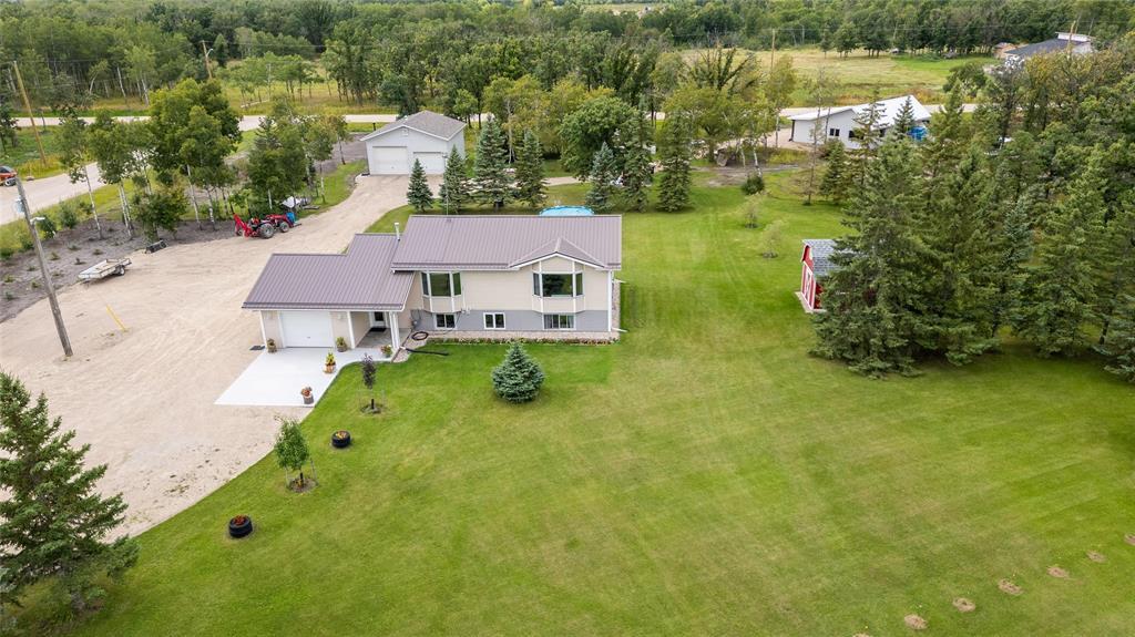 Photo 3 of 74 Harmony Drive, Mitchell MB