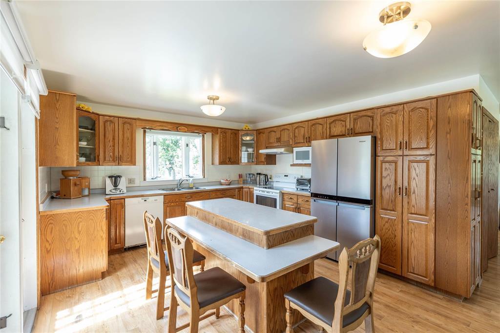 Photo 8 of 74 Harmony Drive, Mitchell MB