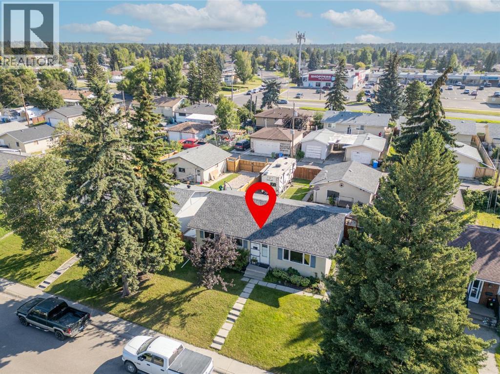 Photo 1 of 102 Marbrooke Circle Ne, Calgary AB