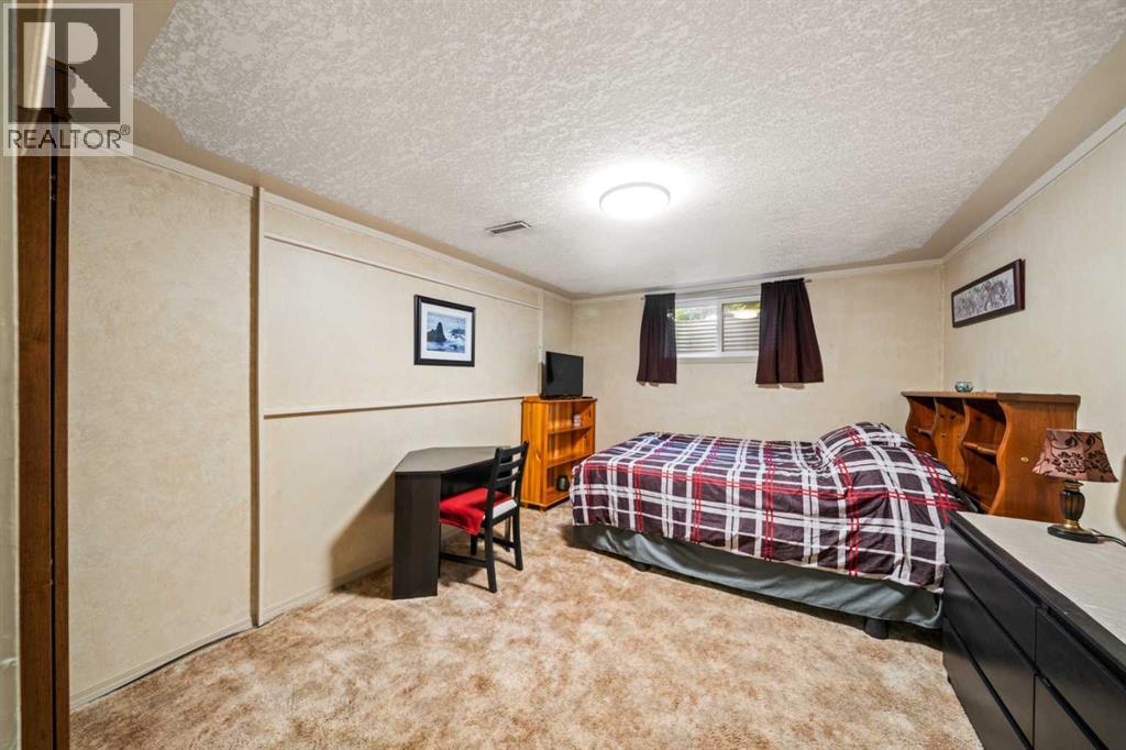 Photo 22 of 102 Marbrooke Circle Ne, Calgary AB