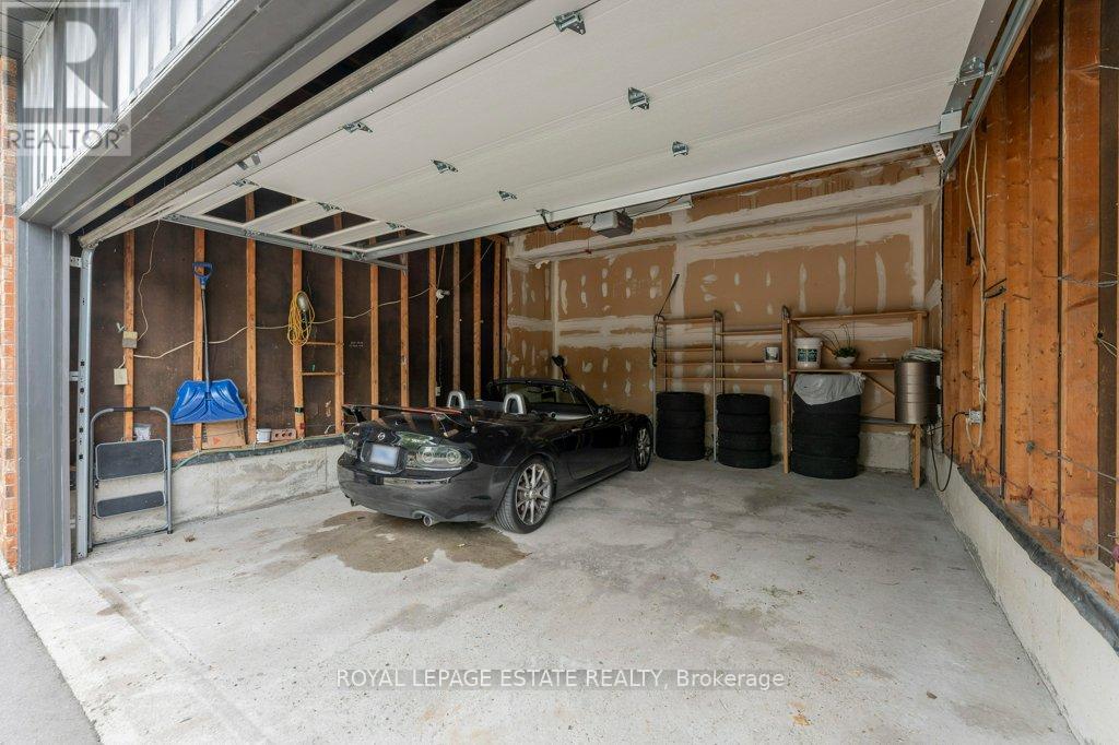 Photo 23 of 241 Rosedale Heights Drive, Vaughan ON