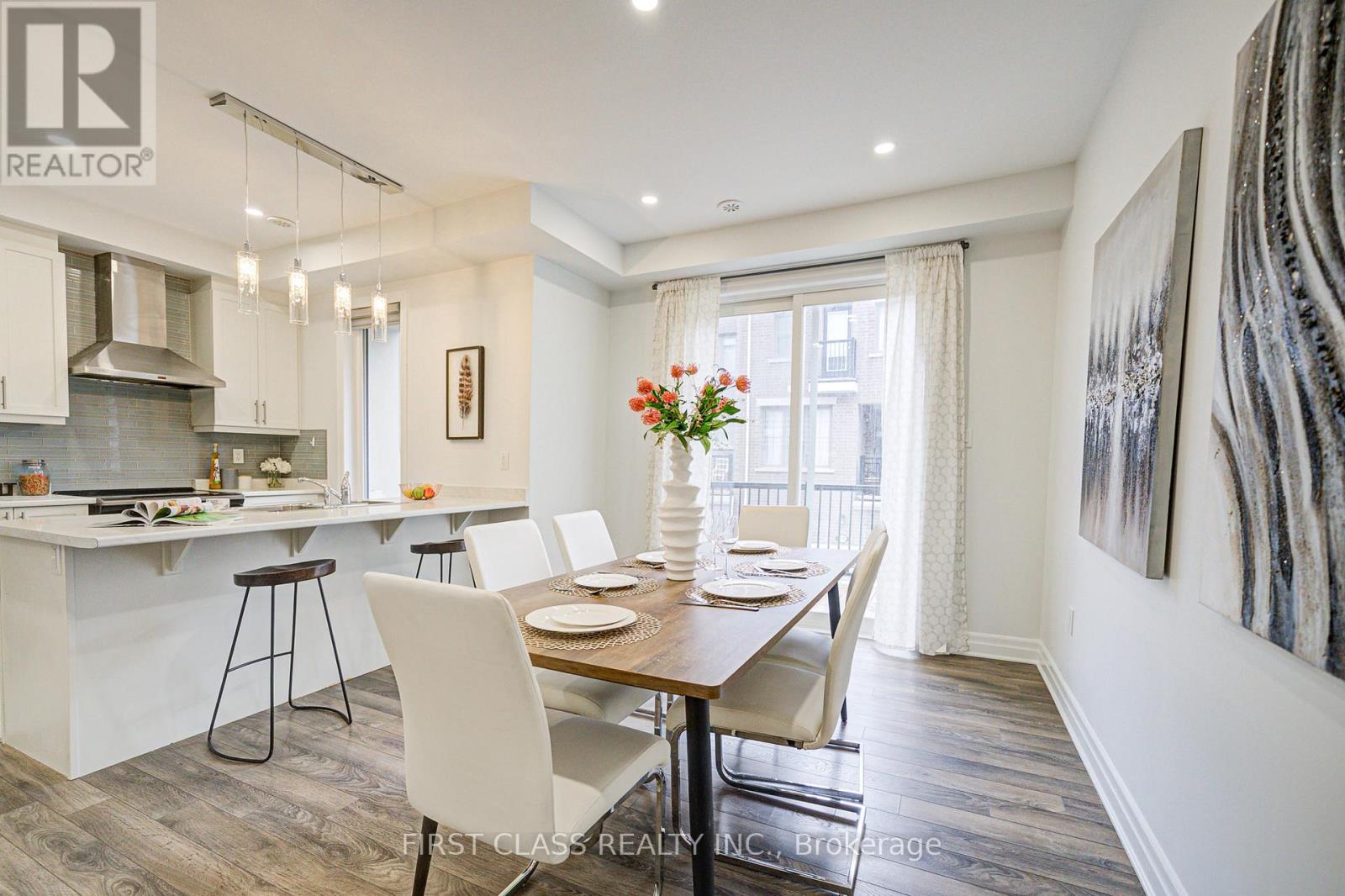 Photo 4 of 15 Thomas Swanson Street, Markham ON