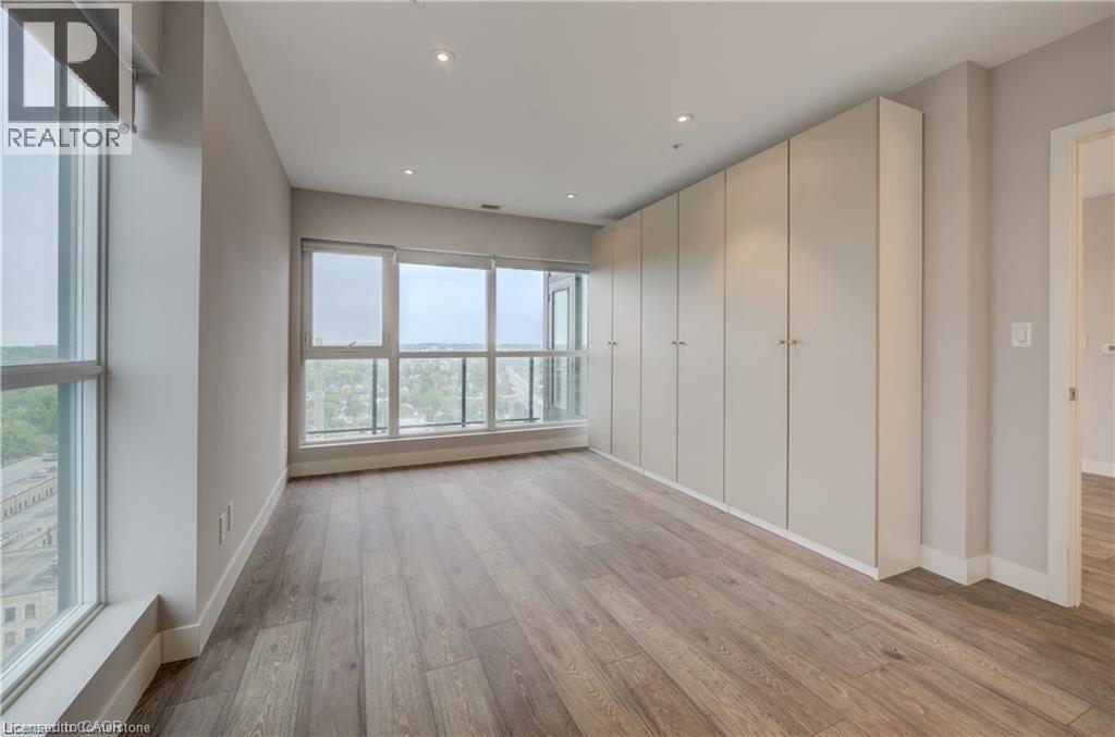 Photo 10 of 1 Victoria Street S Unit 1513, Kitchener ON