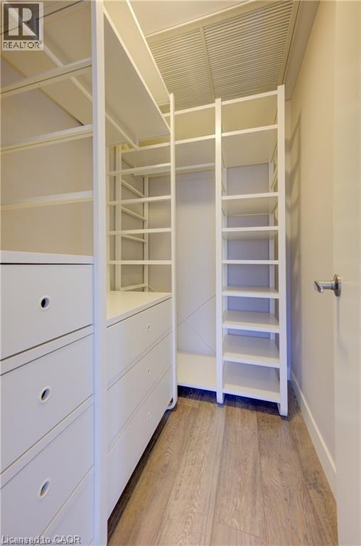 Photo 8 of 1 Victoria Street S Unit 1513, Kitchener ON