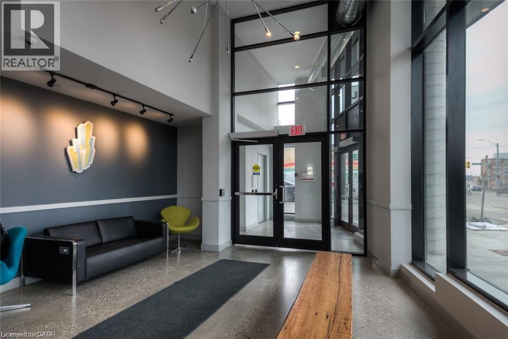 Photo 13 of 1 Victoria Street S Unit 1513, Kitchener ON