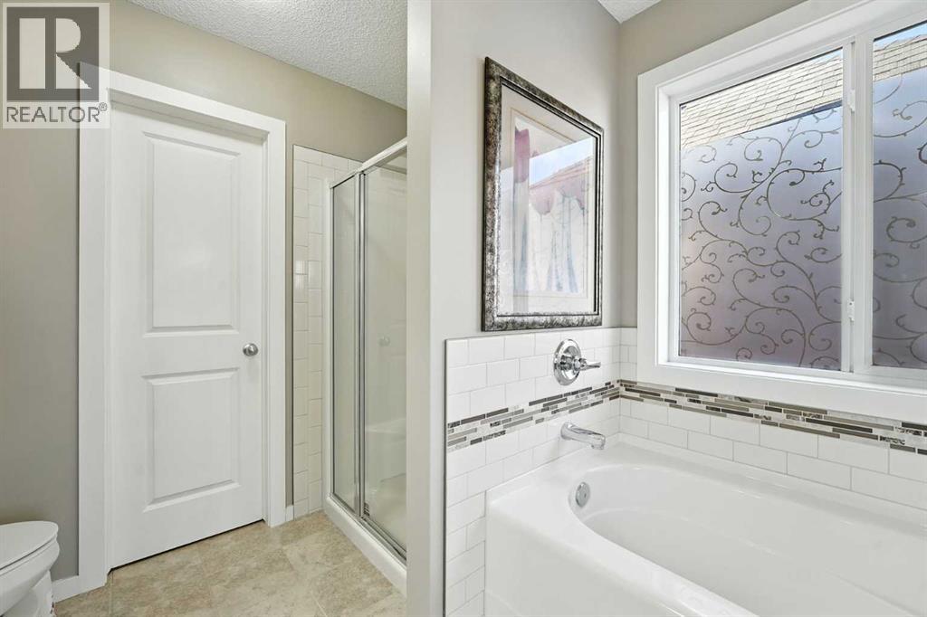 Photo 6 of 220 Legacy Crescent Se, Calgary AB