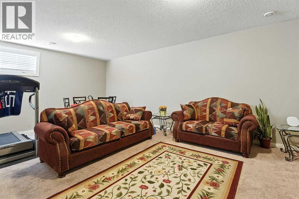 Photo 23 of 220 Legacy Crescent Se, Calgary AB