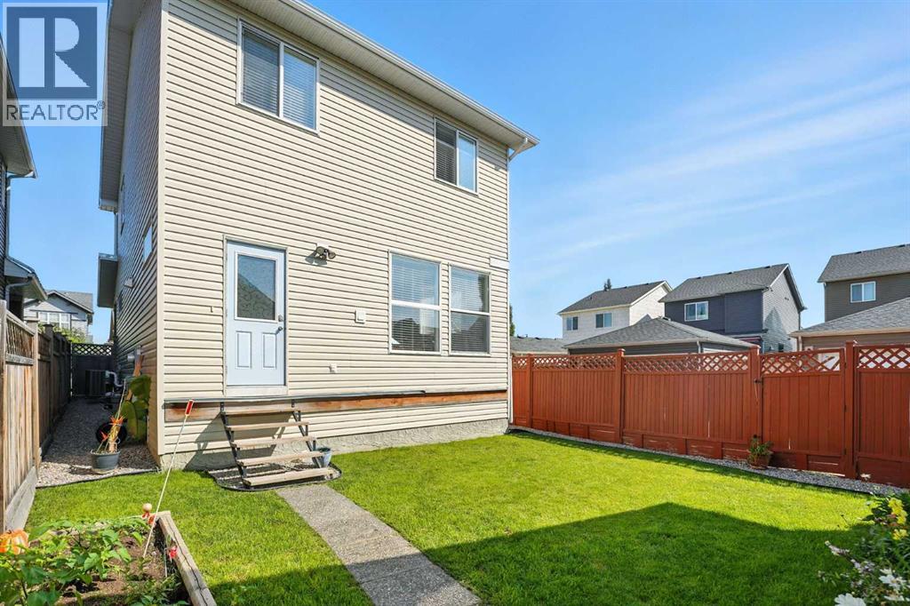 Photo 11 of 220 Legacy Crescent Se, Calgary AB